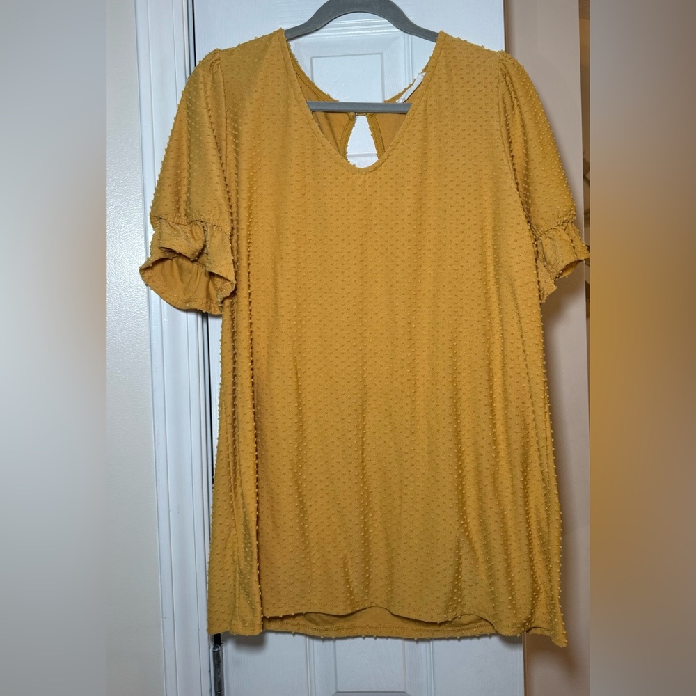 Reborn J Women’s Yellow Swiss Dots Ruffle Sleeve Plus Size Top- Size 1x